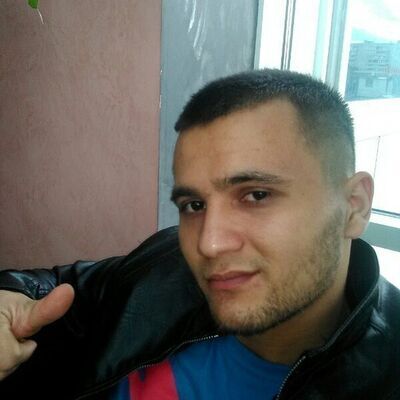  ,   Farrux, 32 ,   