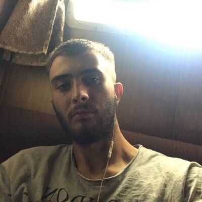  ,   Artur, 28 ,   ,   , c 