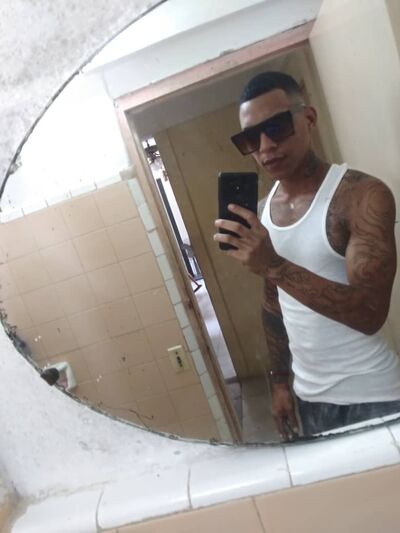  ,   Erik, 29 ,   ,   