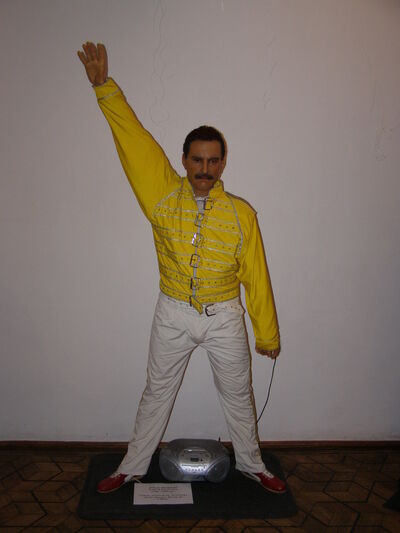  ,   Victor, 46 ,   