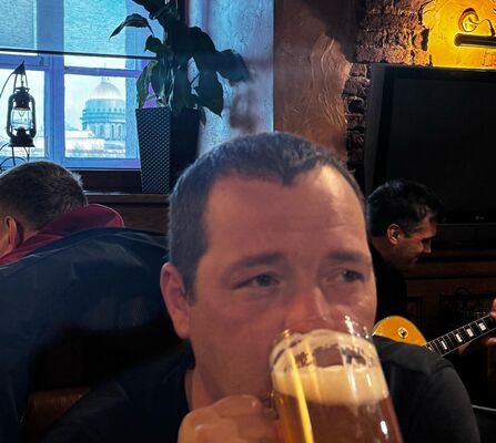  ,   Alex, 37 ,   ,   , c , 