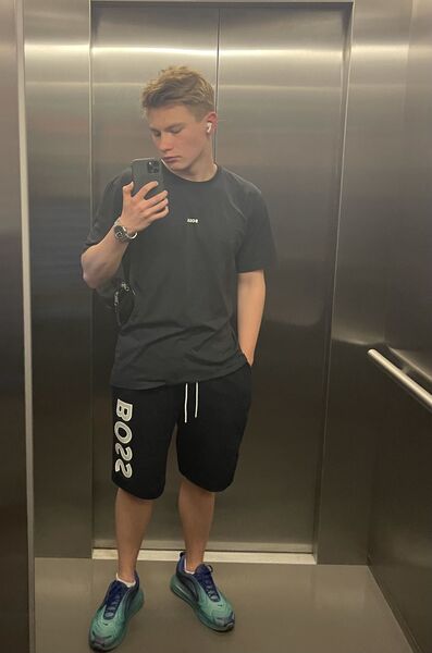  ,   Vlad, 21 ,   ,   , 