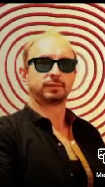  ,   Den, 44 ,     , c 