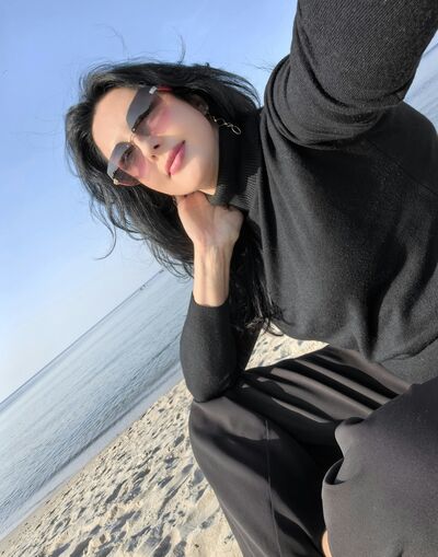  ,   Olga, 44 ,   c 