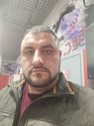  ,   Artur, 38 ,   ,   