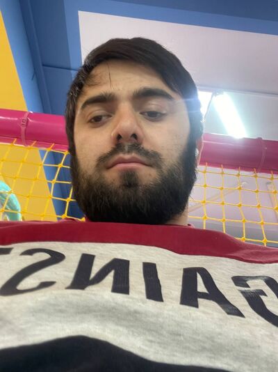  ,   Toni, 27 ,   ,   