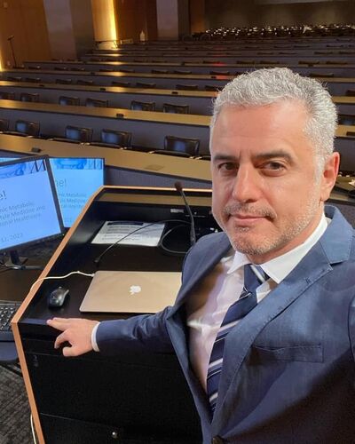  ,   David, 54 ,     , c 