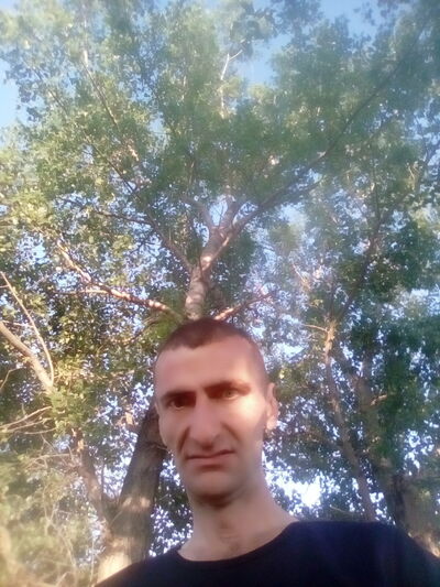  ,   Levan, 50 ,   
