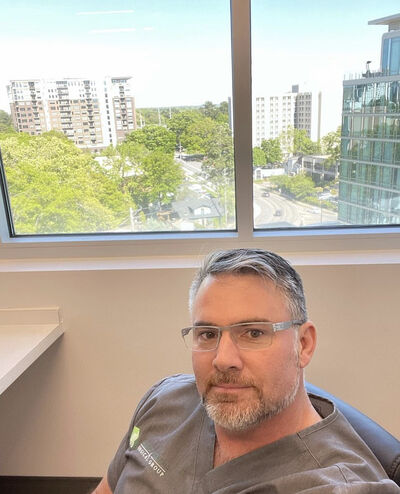  Frankfurt am Main,   Eric, 54 ,   ,   
