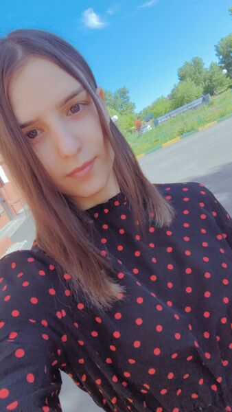  ,   Valeria, 24 ,   c 