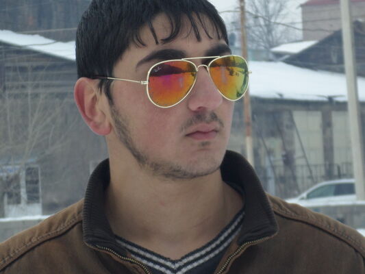  ,   Garnik, 28 ,   ,   , c 