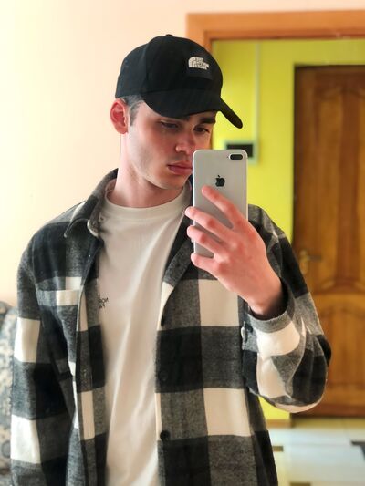  ,   Oleg, 21 ,   ,   