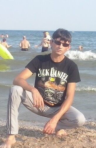  8296701  Maksim, 44 ,    