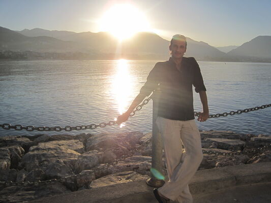  ,   Paata, 49 ,   