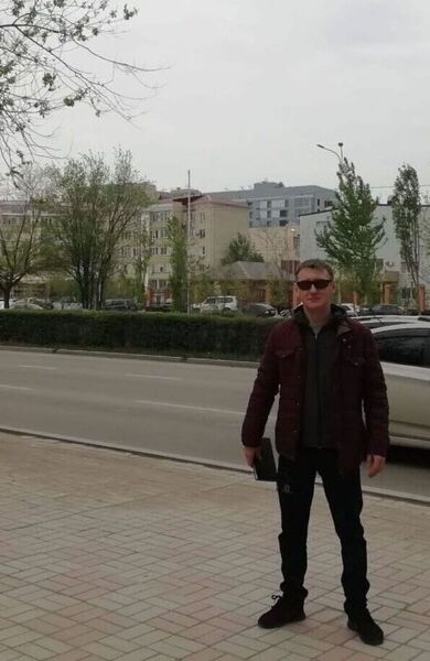  ,   Vlad, 40 ,   