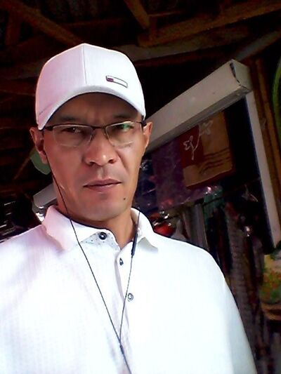  ,   Tim, 46 ,   