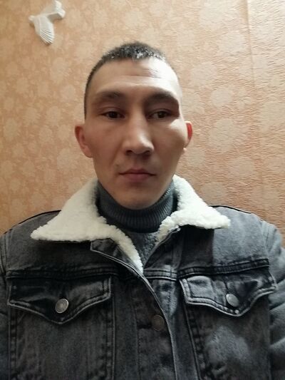  ,   Vova, 33 ,   ,   