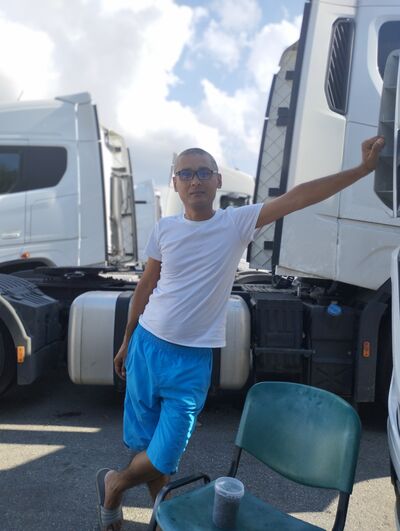  ,   Nuriddin, 42 ,   ,   