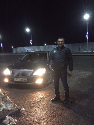  ,   Kadir, 44 ,  