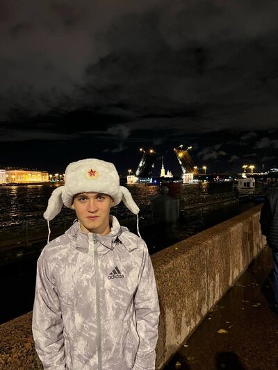  ,   Artem, 22 ,   ,   