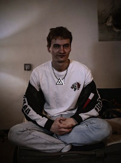  -,   , 25 ,   ,   