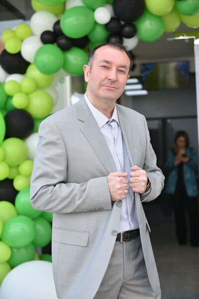  ,   Aro, 42 ,   ,   