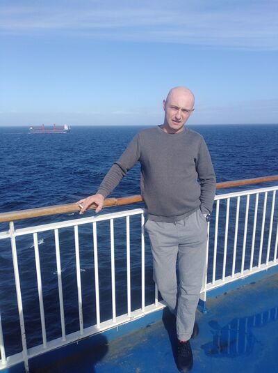  ,   Sergii, 49 ,   ,   , c 