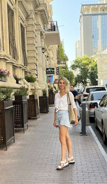  -,   , 44 ,     , c 