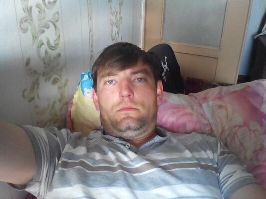  ,   Maks, 37 ,     , c 