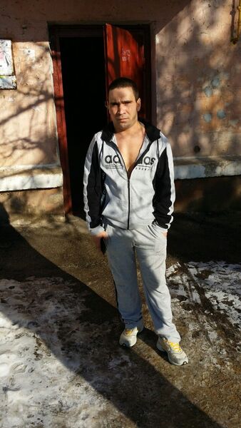  ,   Jeka, 40 ,   