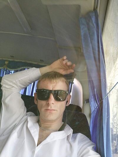  --,   , 44 ,  