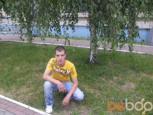  ,   Viktor, 34 ,   