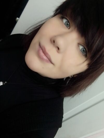  ,   Alina, 23 ,   