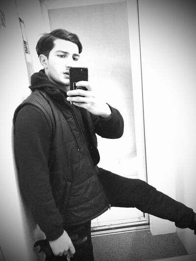  ,   Zviad, 25 ,   ,   