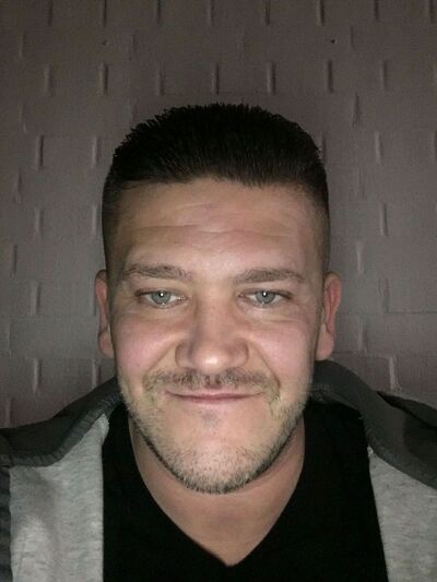 ,   Sascha, 39 ,   ,   