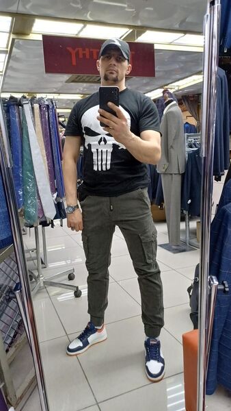  ,   Ruslan, 35 ,   c 