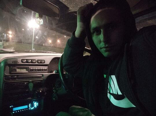  ,   Leon, 30 ,   ,   