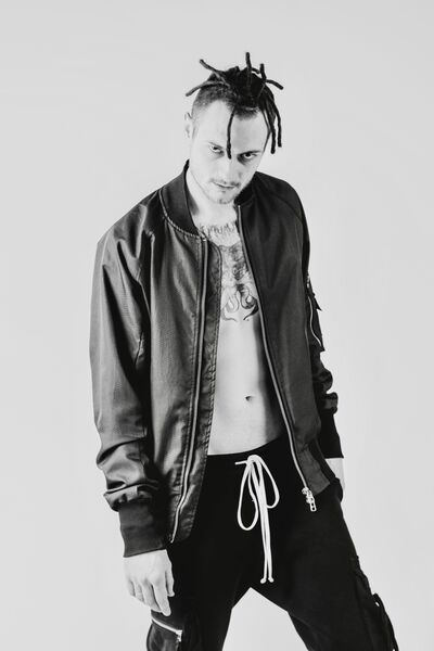  ,   , 27 ,   