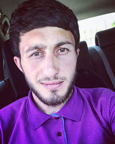  ,   Armen, 28 ,   ,   