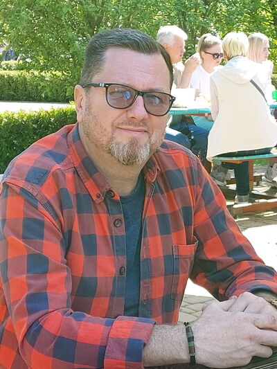  -,   , 47 ,   