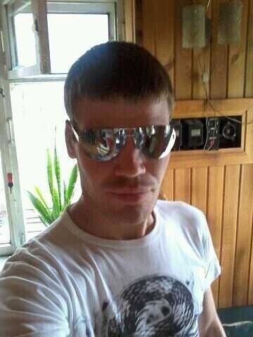  ,   Denis, 38 ,   ,   , c 