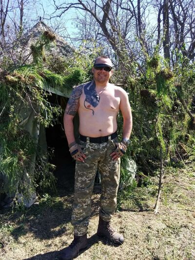  ,   Viktor, 47 ,   ,   , c 