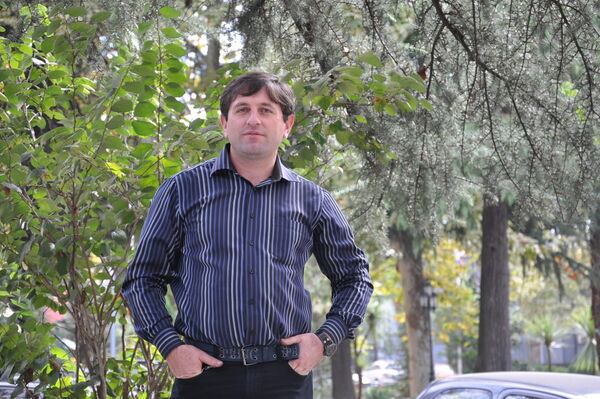  -,   Zuri, 45 ,   ,   , c 