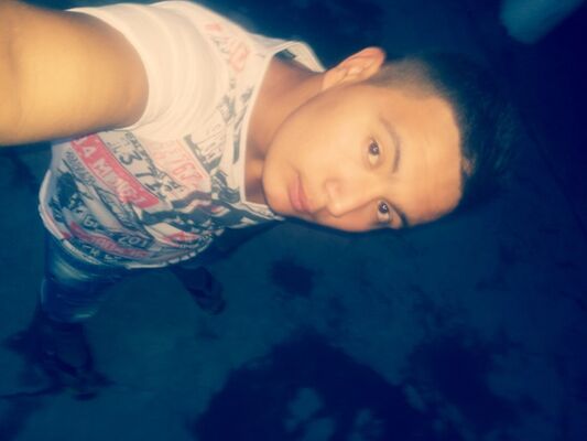  ,   Anas, 32 ,   ,   , c 