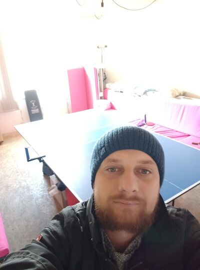  ,   Zeront, 34 ,     , c 