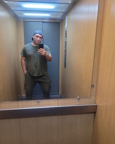  Bielany Wroclawskie,   Davit, 37 ,   ,   