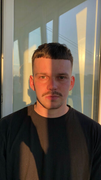  -,   , 27 ,   