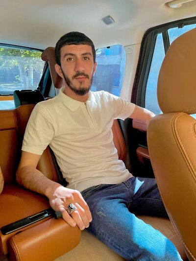  ,   Anar, 28 ,   ,   