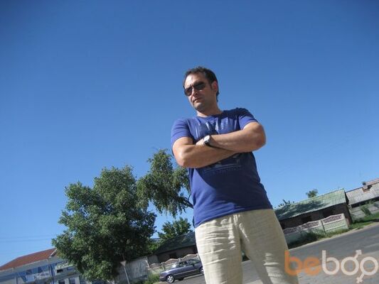  ,   Valdis, 53 ,   