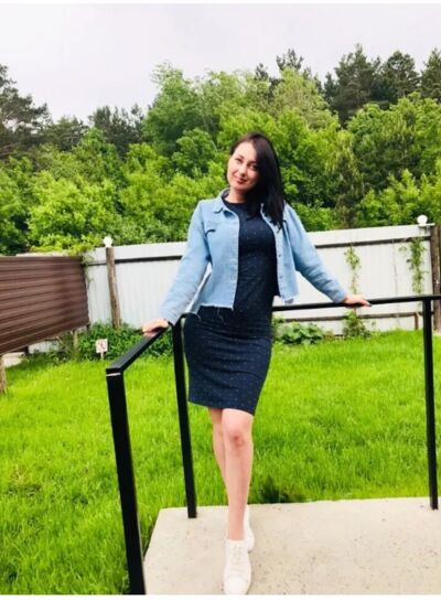 ,   Lenka, 30 ,   ,   